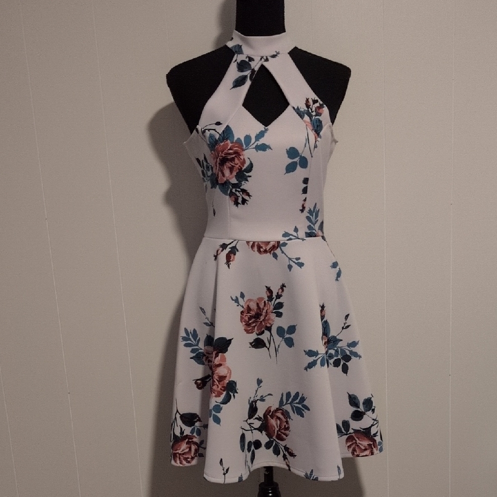 Chic Floral Cutout Mini Dress